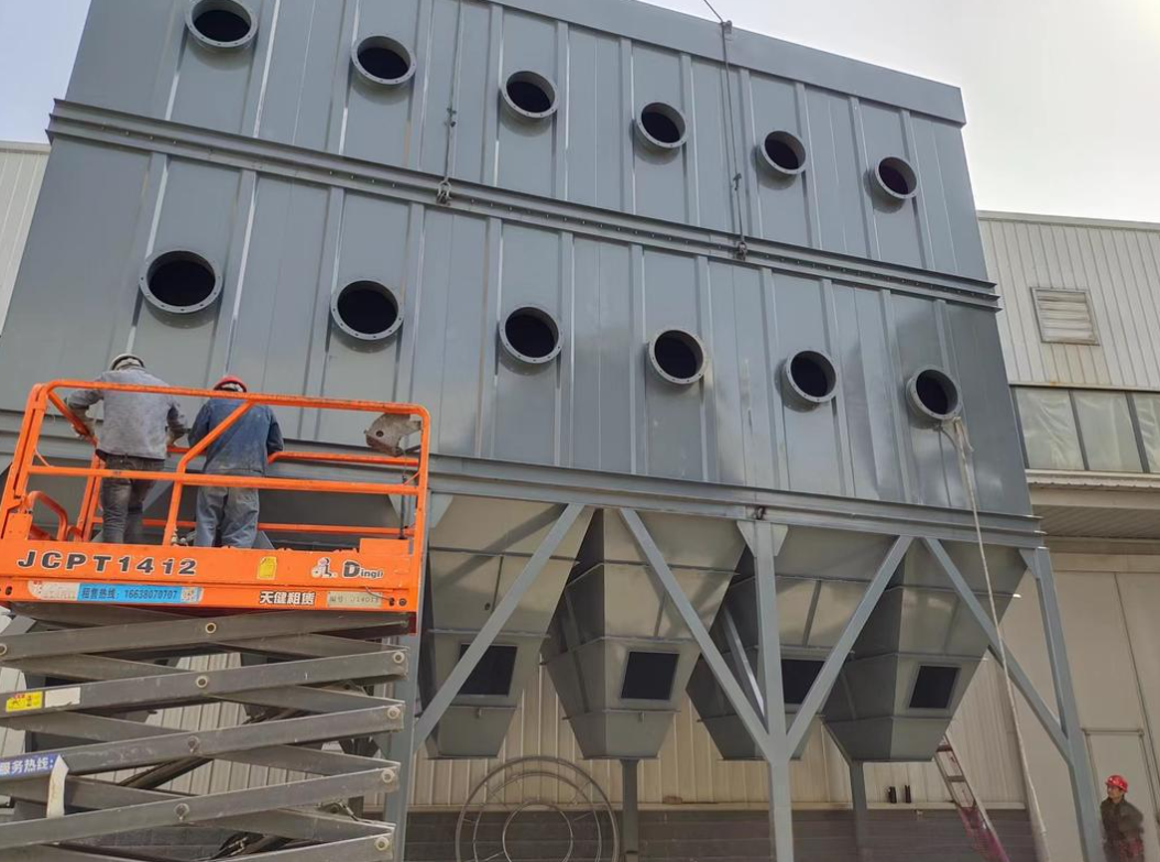 樸華科技定制化除塵器安裝現(xiàn)場